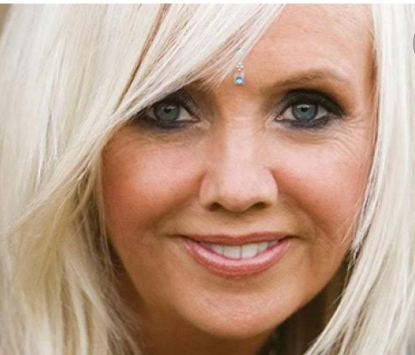 Rhonda byrne