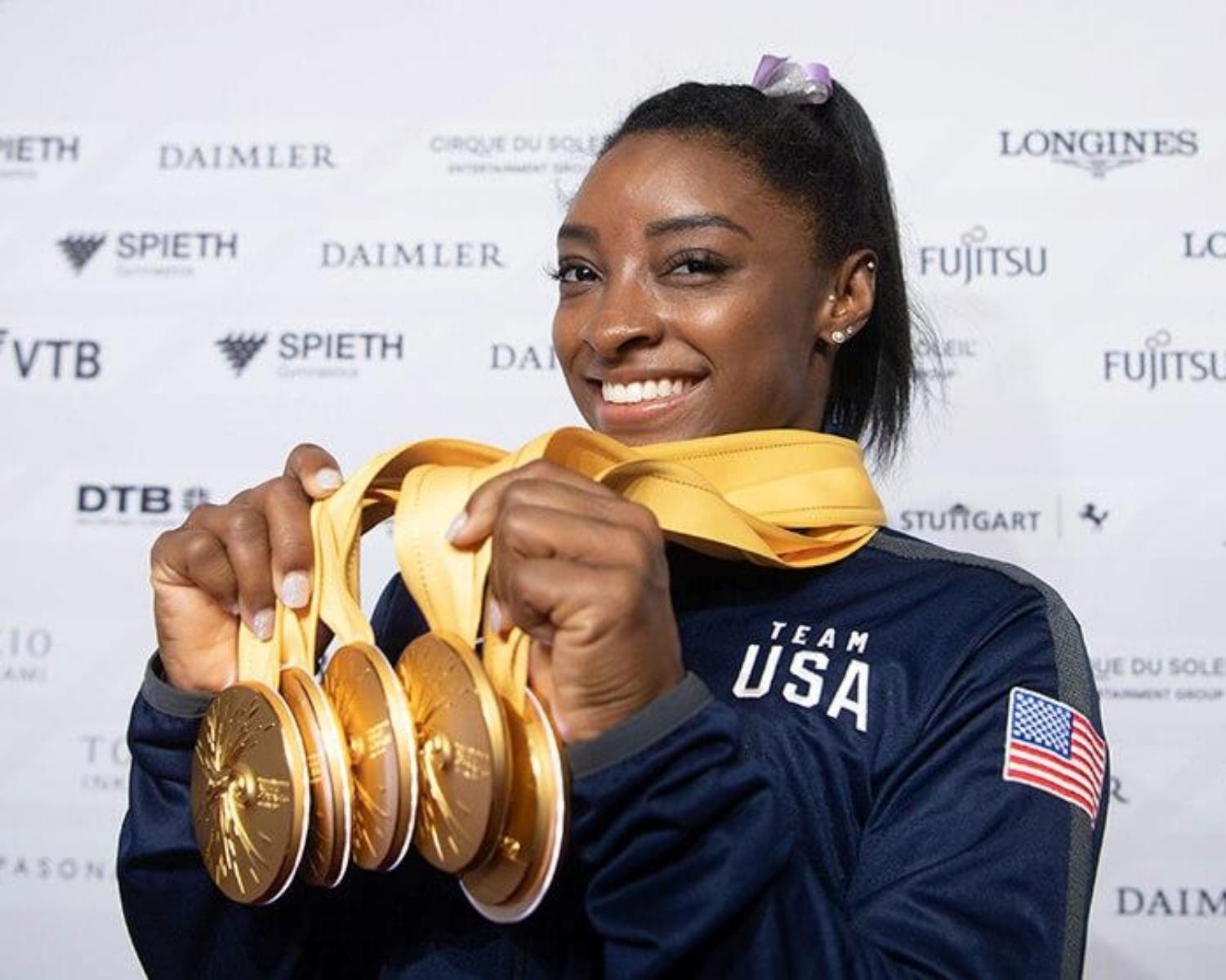 SIMONE BILES