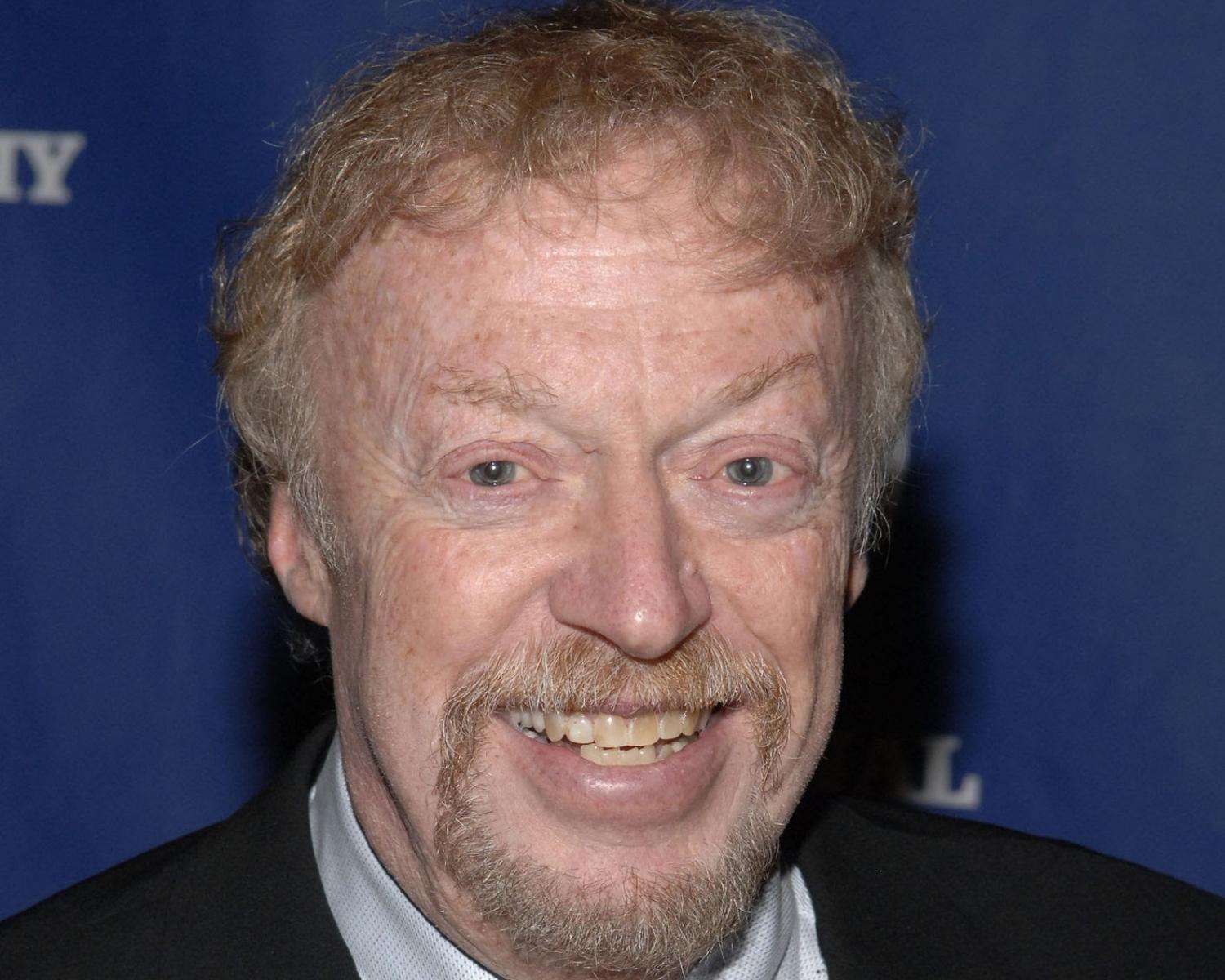 PHIL KNIGHT
