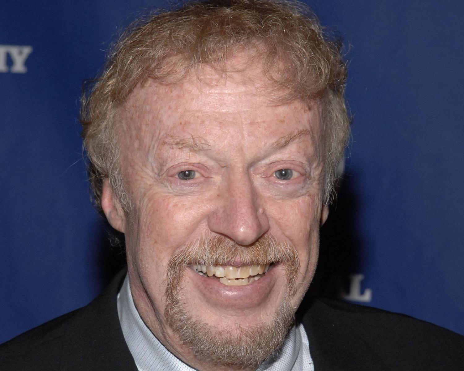 PHIL KNIGHT