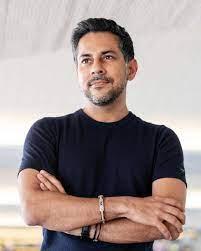 VISHEN LAKHIANI