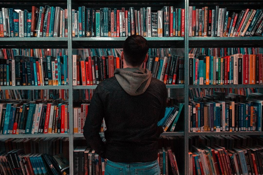 Why Random Knowledge Is Not Useless