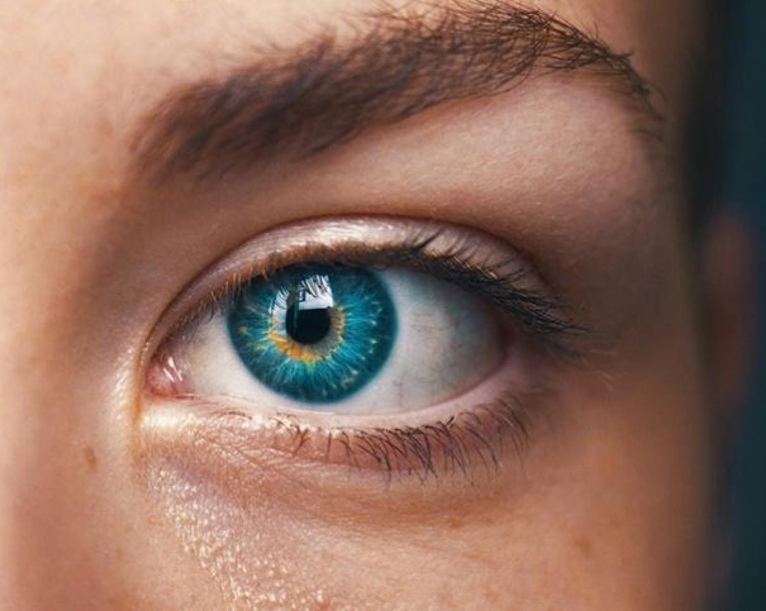7. Cataract surgery and cosmetic surgery