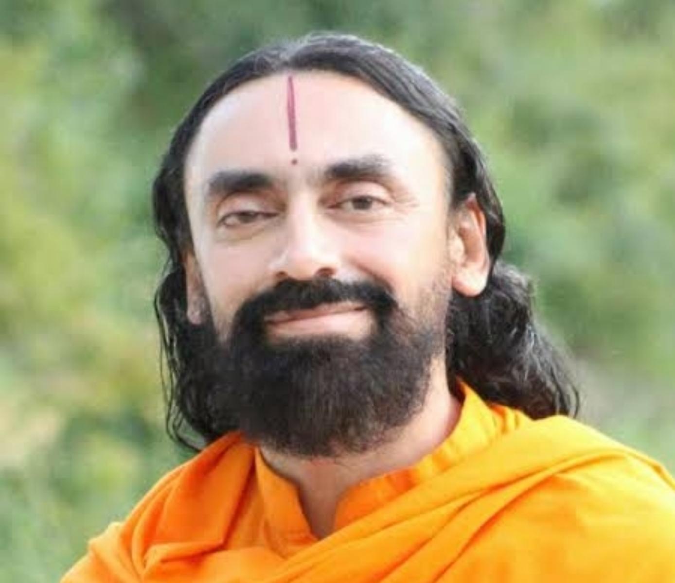 SWAMI MUKUNDANANDA