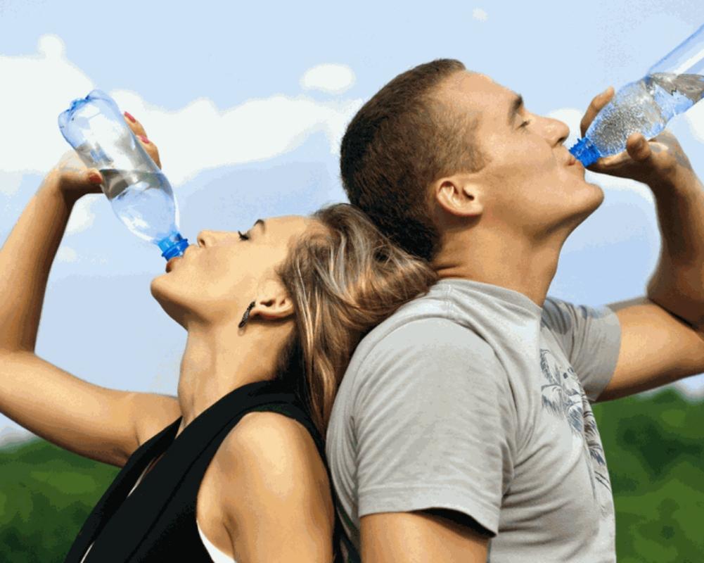 4. Start with a drink ... of water, that is.