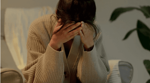 Social factors that contribute to drug abuse