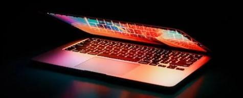 Suggestions for those currently working in print journalism, such as retraining in digital media.