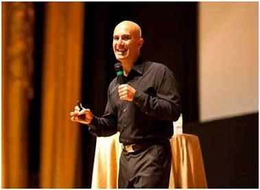 ROBIN SHARMA