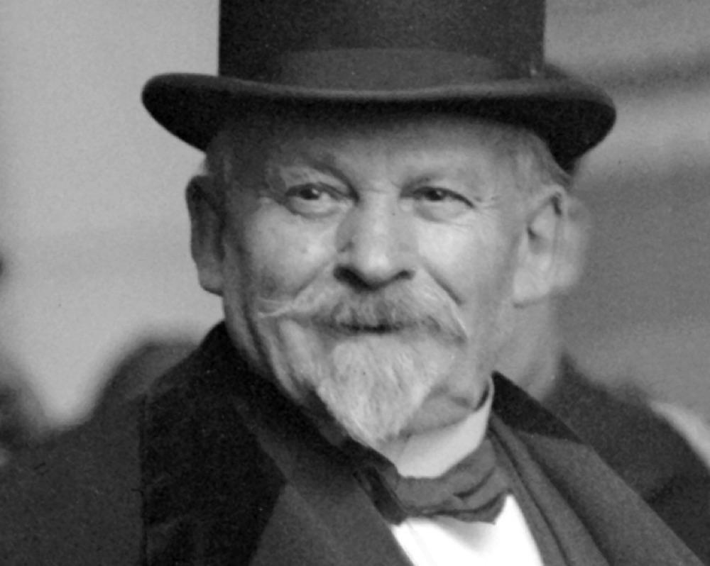 EMILE COUÉ