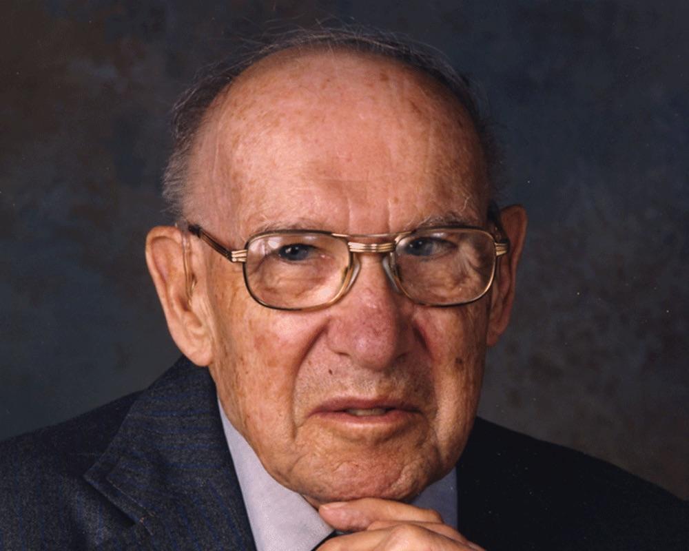PETER DRUCKER