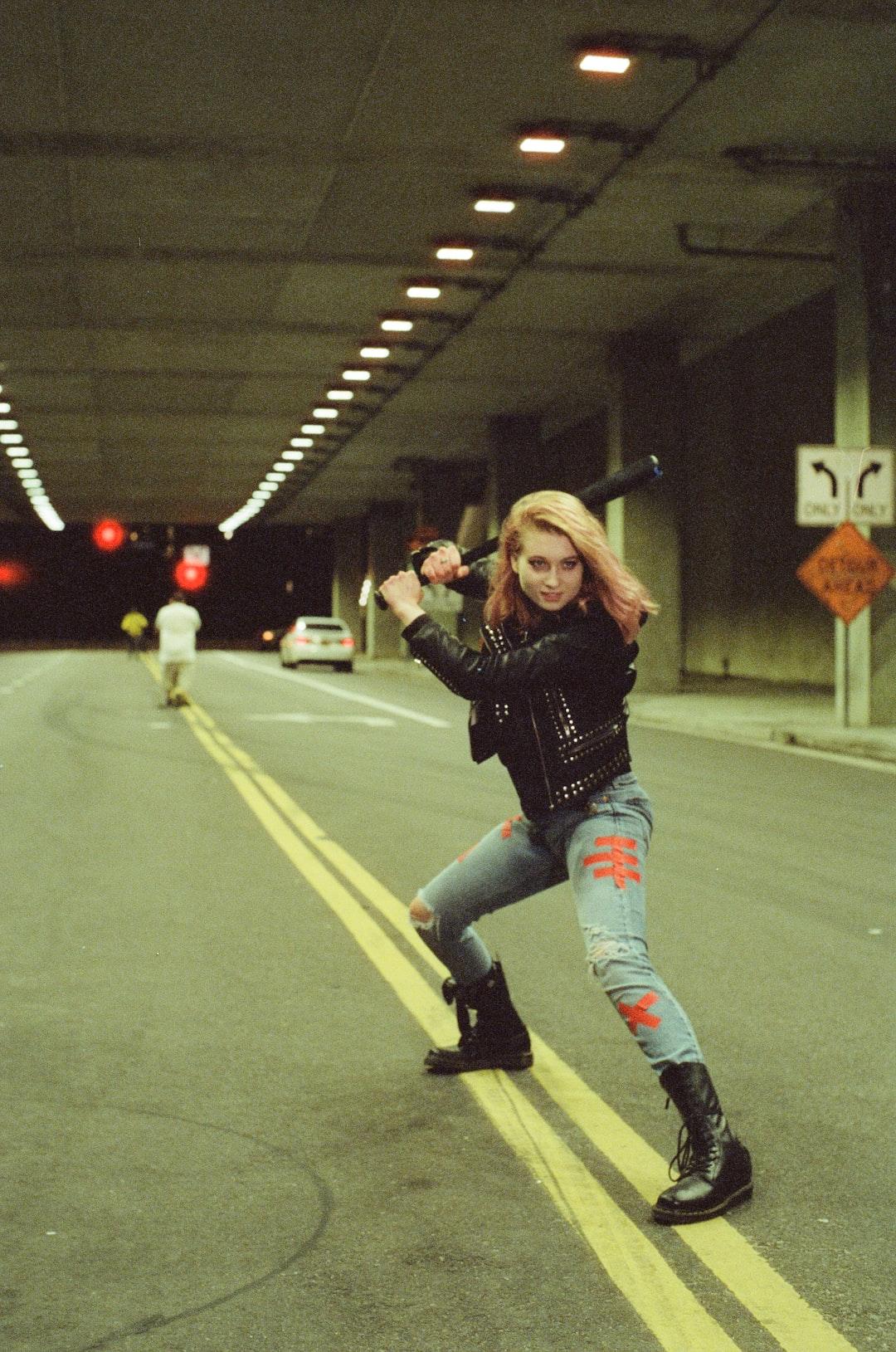 JEN SINCERO