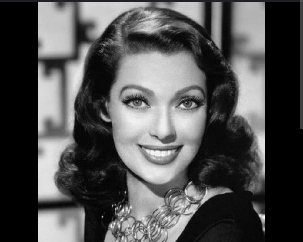 LORETTA YOUNG