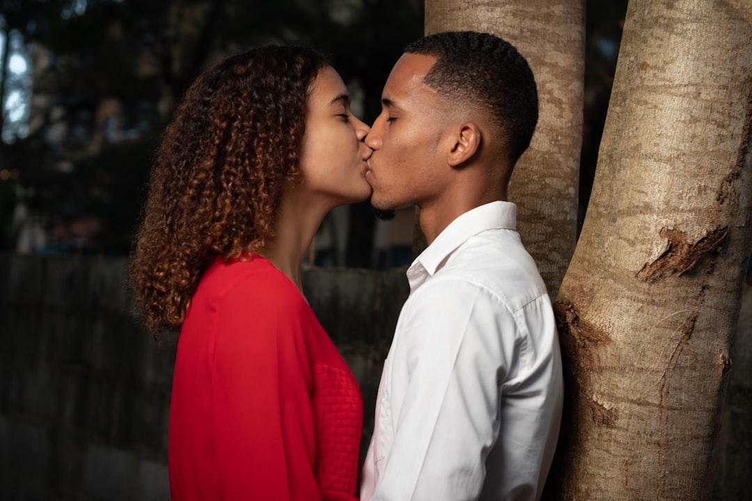 Kissing Girls and Not Giving Up (1)