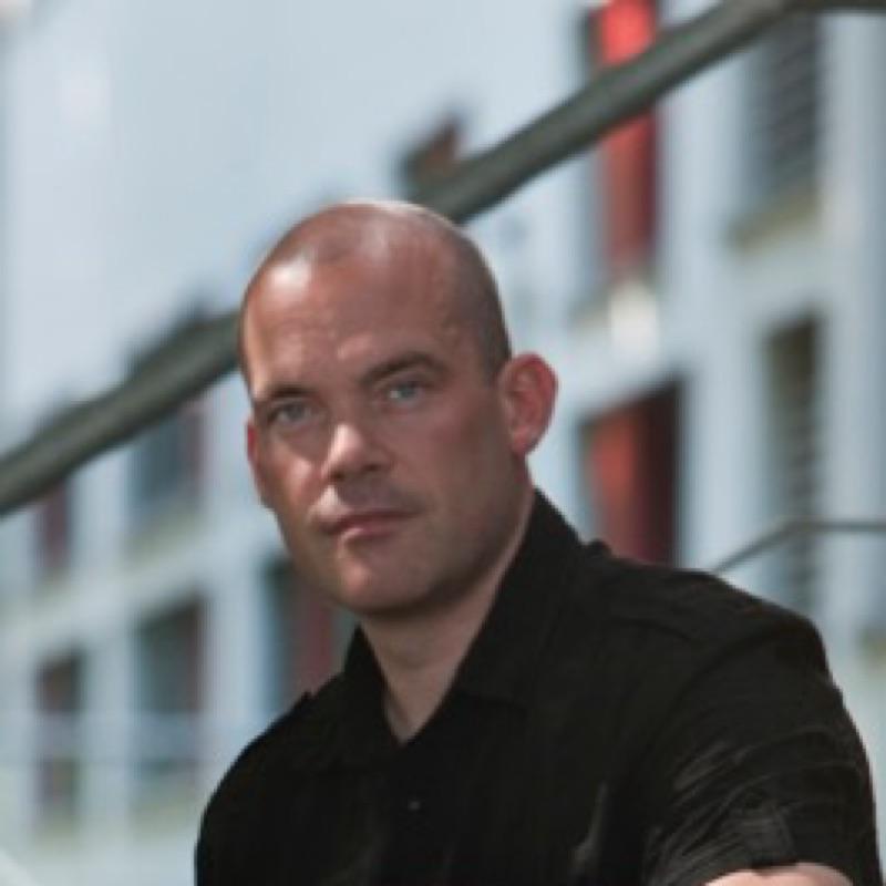 LUC VAN LOON