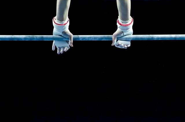 SIMONE BILES
