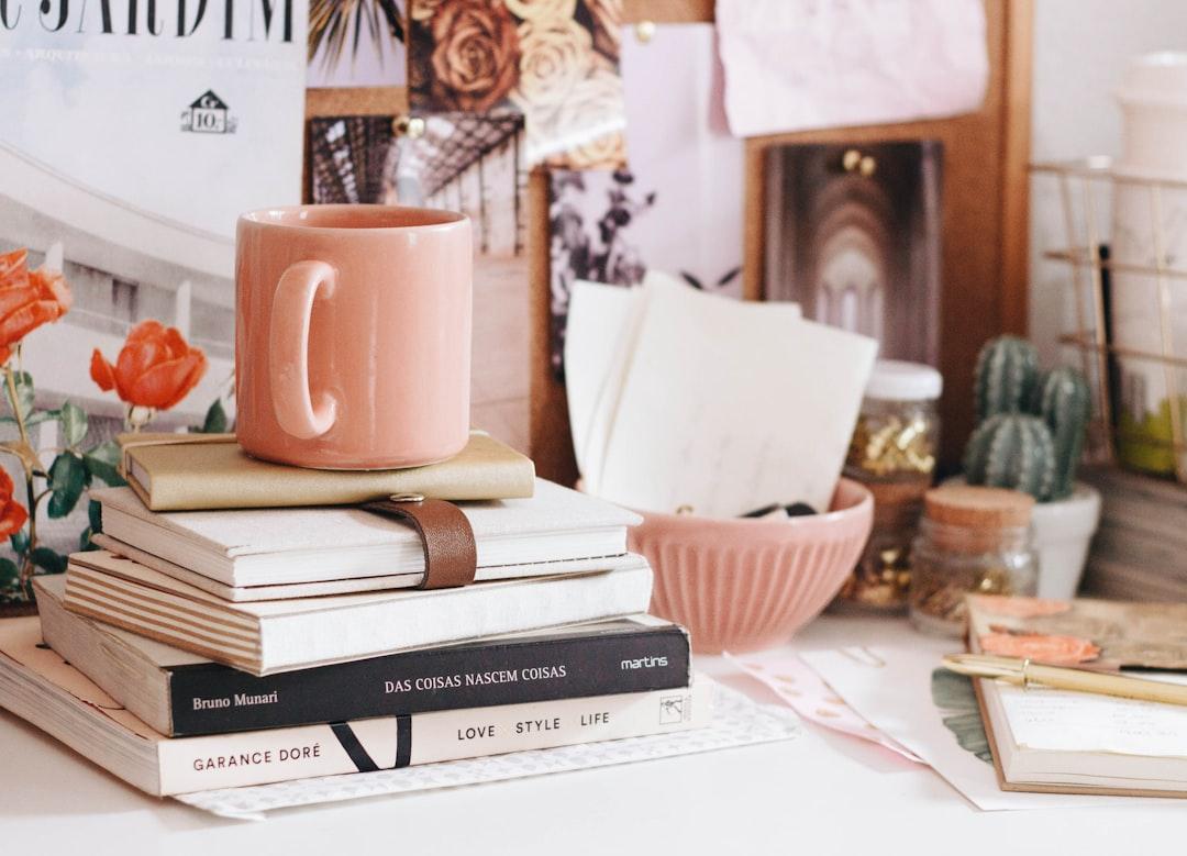The Clutter of a Neutral Life