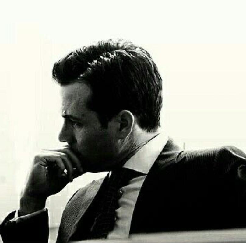 HARVEY SPECTER 