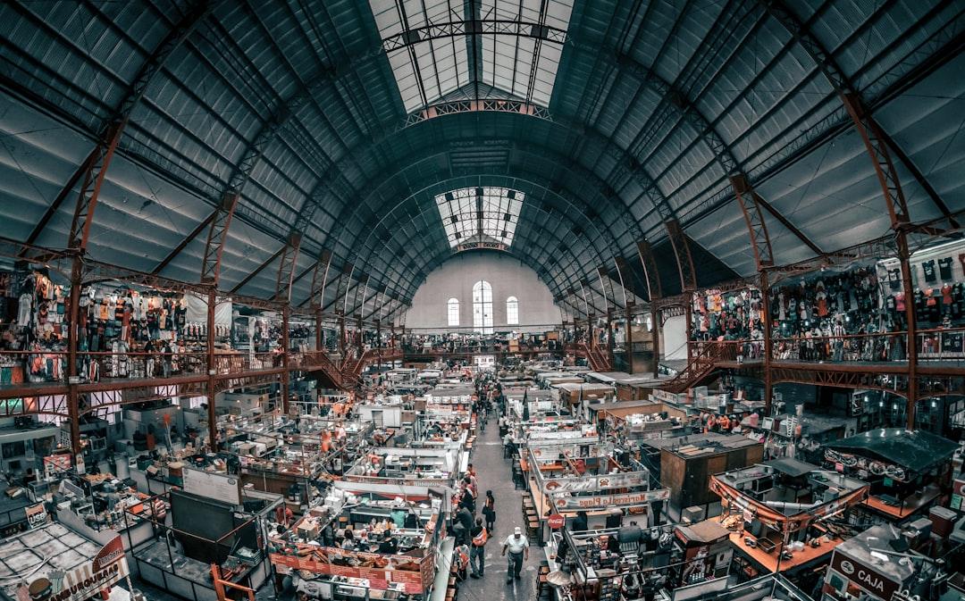 Illusion of Outperforming the Market