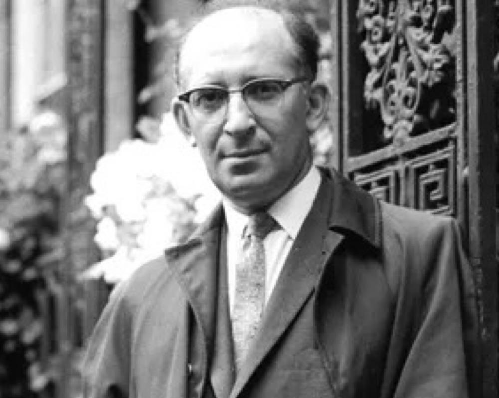 BERNARD MALAMUD