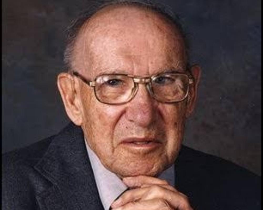 PETER DRUCKER