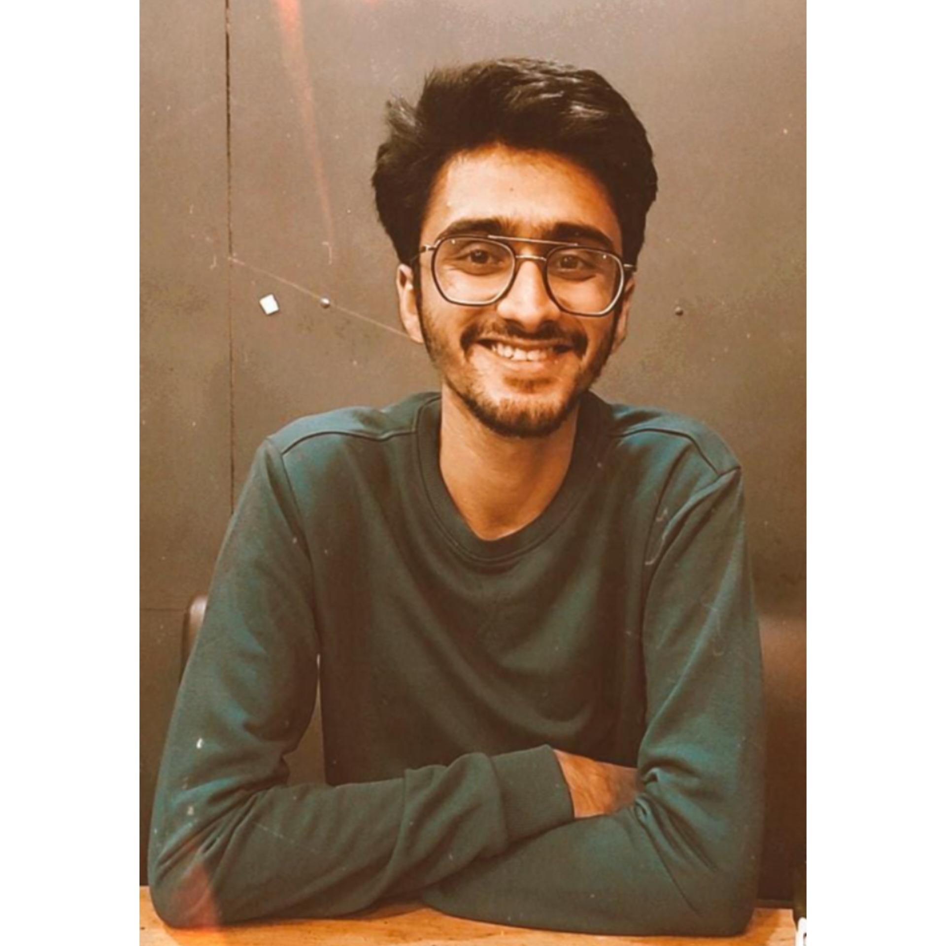 Dhiren Pamnani (@dhirenpamnani12) - Profile Photo